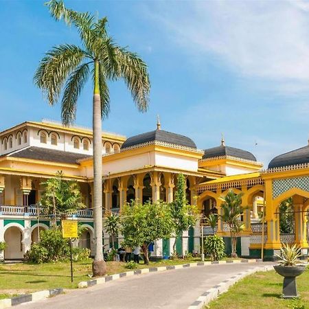 De Paris Hotel Medan Luaran gambar