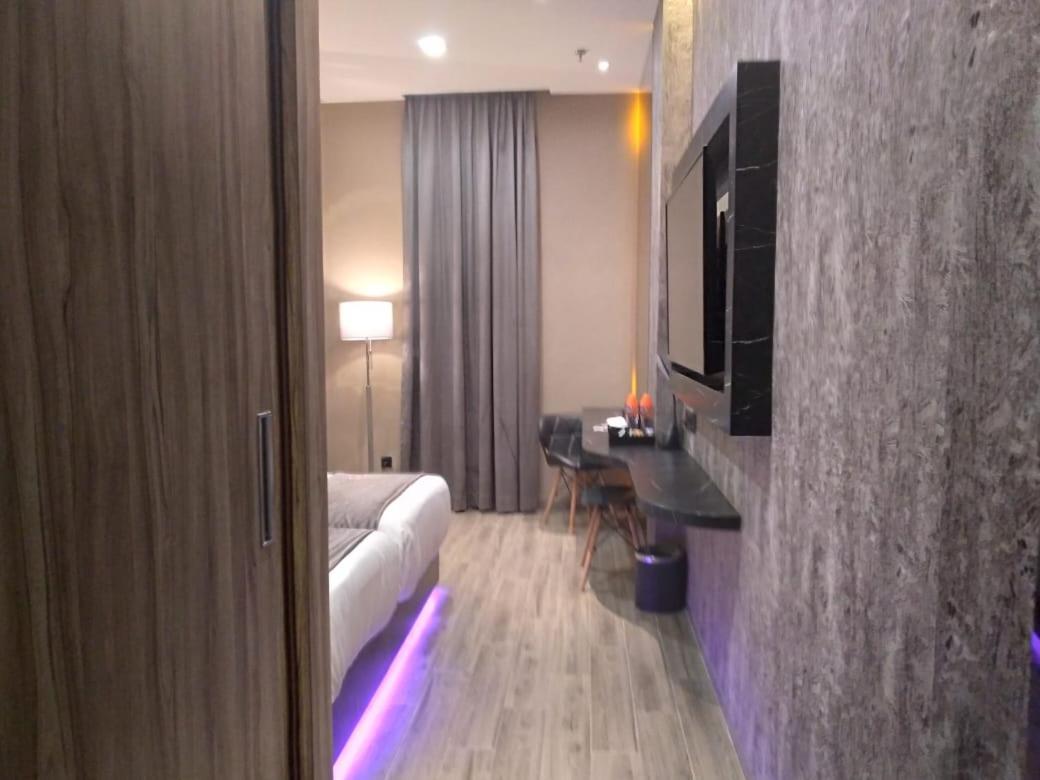 De Paris Hotel Medan Luaran gambar