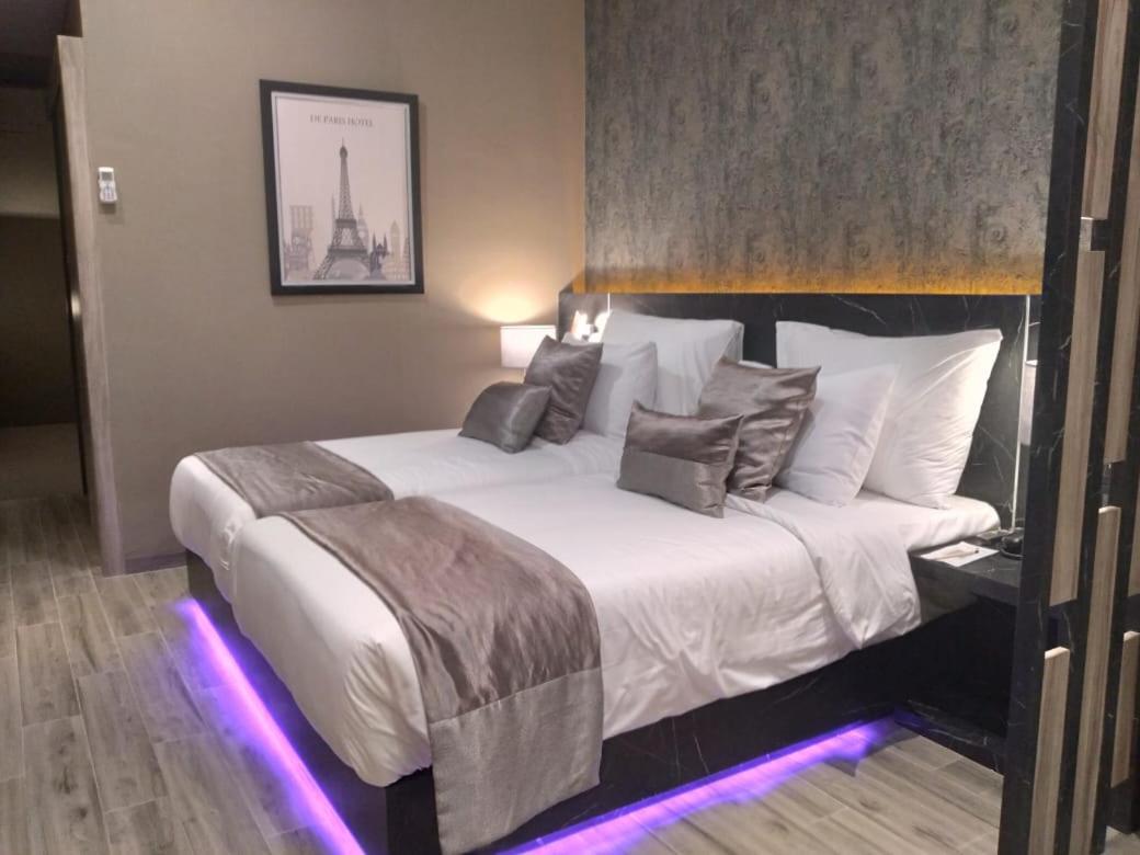 De Paris Hotel Medan Luaran gambar
