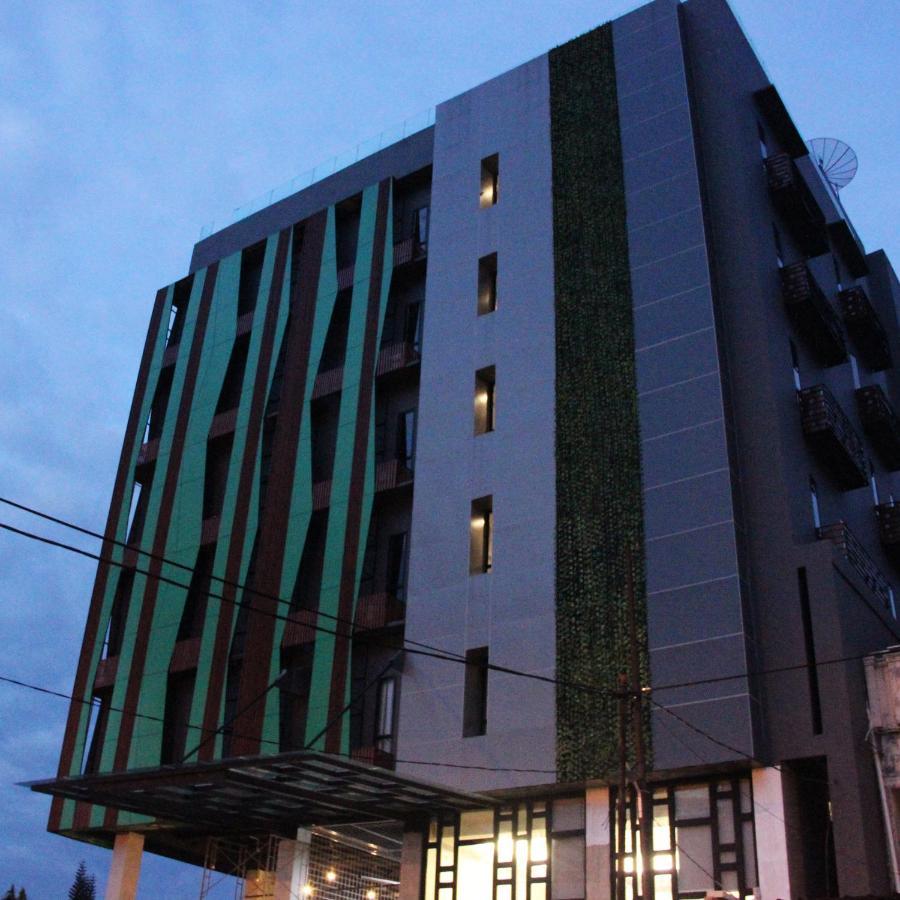 De Paris Hotel Medan Luaran gambar