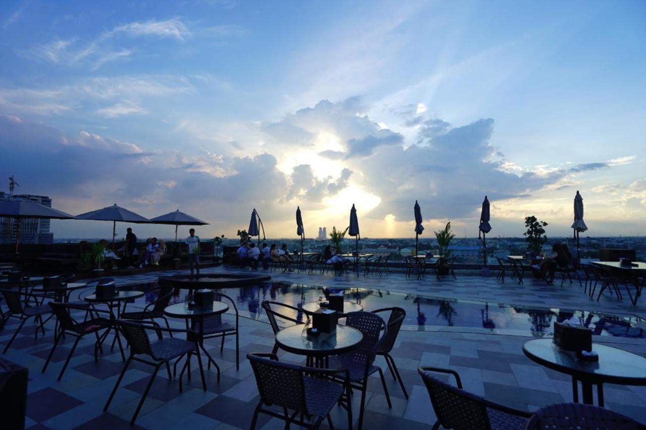 De Paris Hotel Medan Luaran gambar