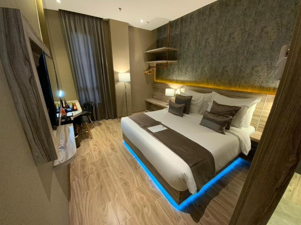 De Paris Hotel Medan Luaran gambar